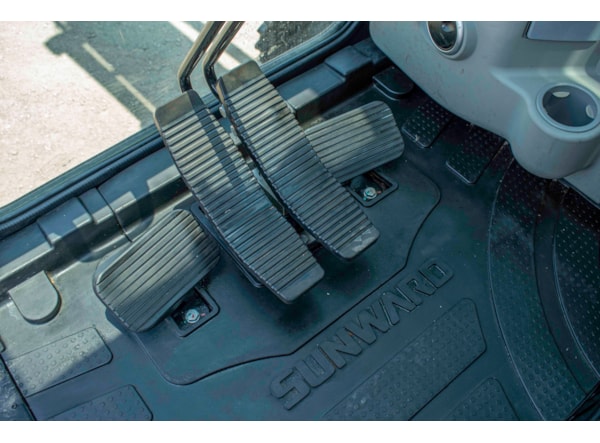 Excavator senile SUNWARD SWE 215 F - Garantie 3 ani! de vanzare